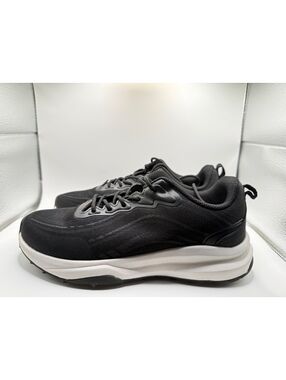 Khombu Women’s Size 8 Patan Sneaker in Black